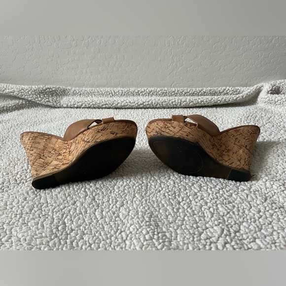 Fashion Focus Wedges - Picture 3 of 5